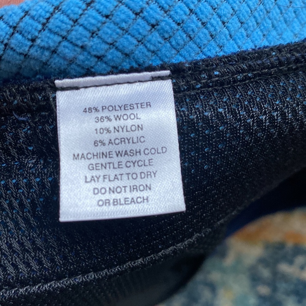 Wool Ems Zip Up - image 4